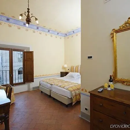 Palazzo Ravizza 3* Сиена